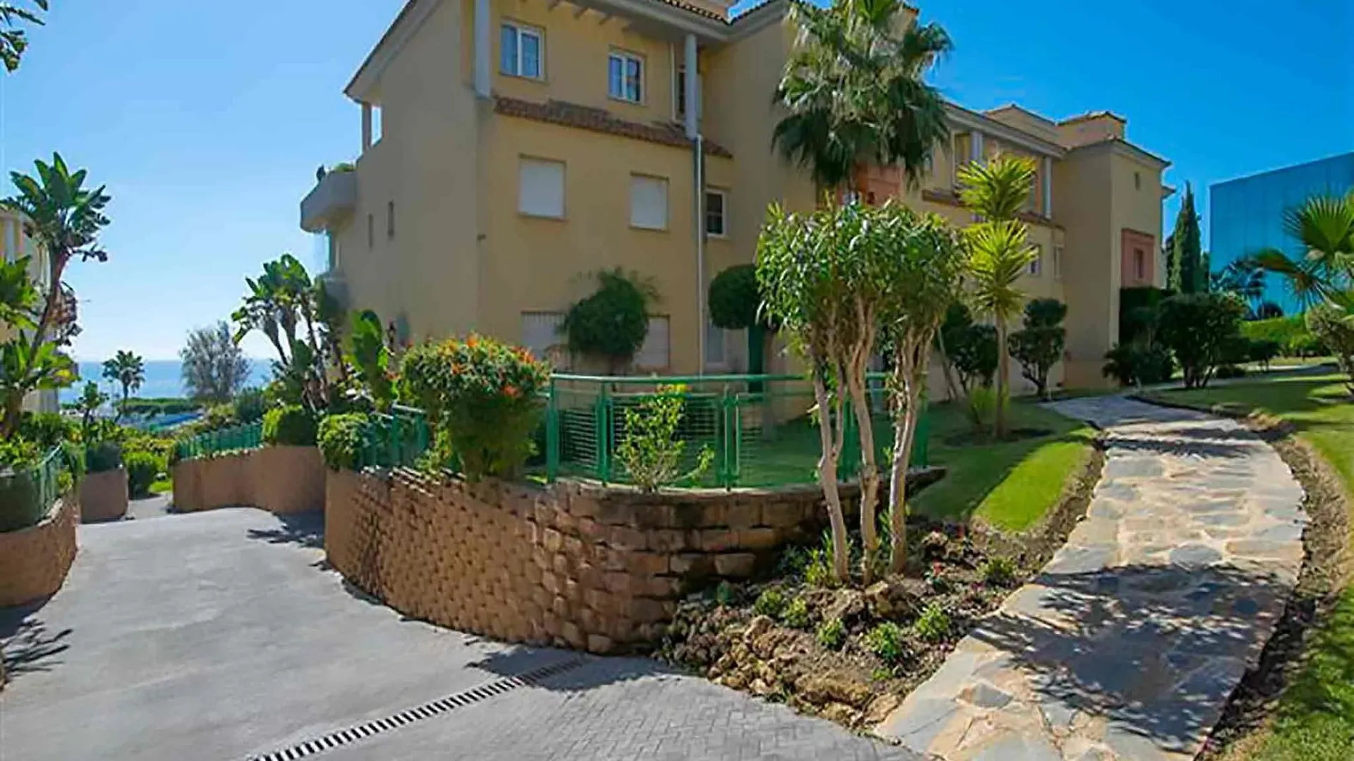 Las Mimosas Apartment Cabopino Beach Marbella Spain